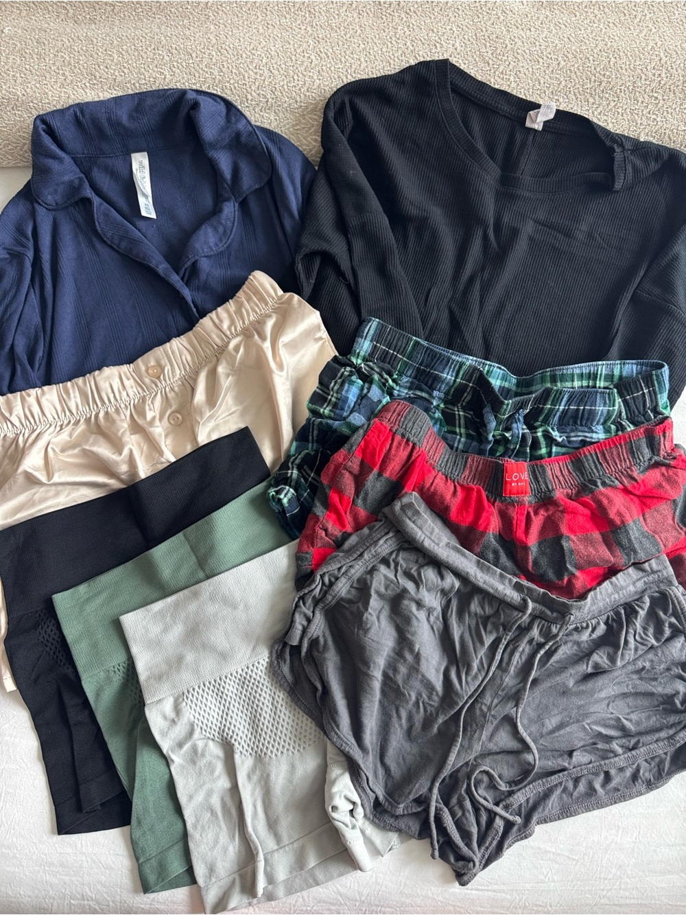 Pajama bundle set - Picture 4 of 13